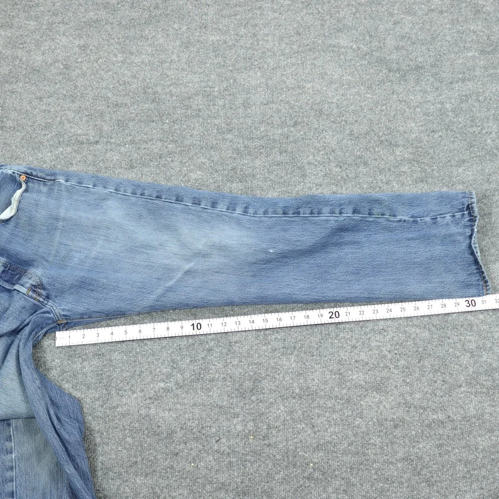 Levi's 501 Jeans Mens 38x32‎ Blue Straight Leg Button Fly Medium Wash Denim